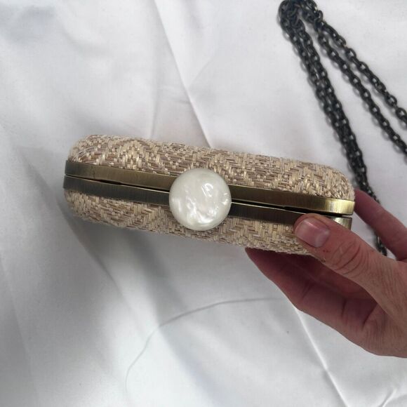 Urban Expressions Large Pearl Clasp Straw Rattan Crossbody Clutch‎ - Picture 3 of 9